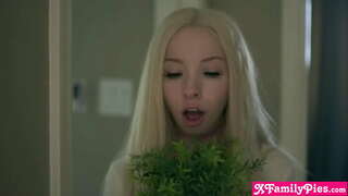 Менің ненасытная жас шағын жиынтық әпкесі алмады тоқтату трахать шлюшку