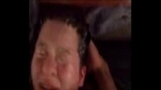 بین درآورد در دهان