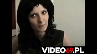 Poloney firaisana ara-nofo video-ny Sekretera manome blowjob amin&#039;ny trano fandraisam-bahiny